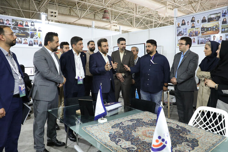 بازدید محمدحسین دانشفر، مدیرعامل شرکت نفت خزر از ستاد خبری وزارت نفت