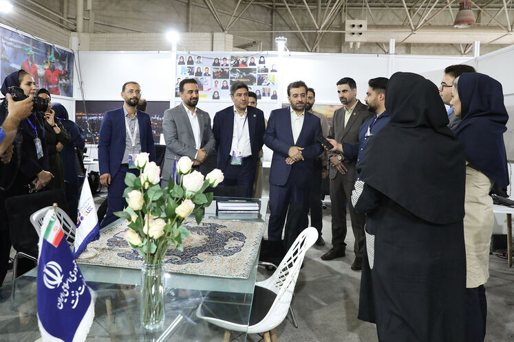 بازدید محمدحسین دانشفر، مدیرعامل شرکت نفت خزر از ستاد خبری وزارت نفت