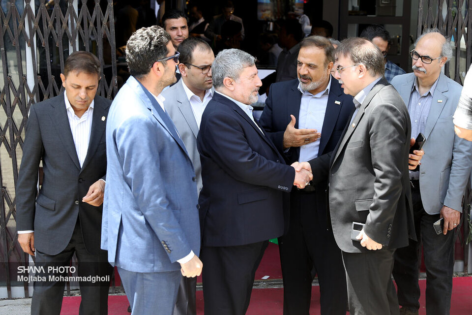 Gov’t official visits Iran Oil Show 2025