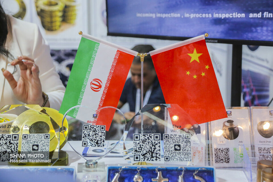 بررسی همکاری چینیها برای تأمین تجهیزات صنعت نفت بررسی همکاری چینیها برای تأمین تجهیزات صنعت نفت