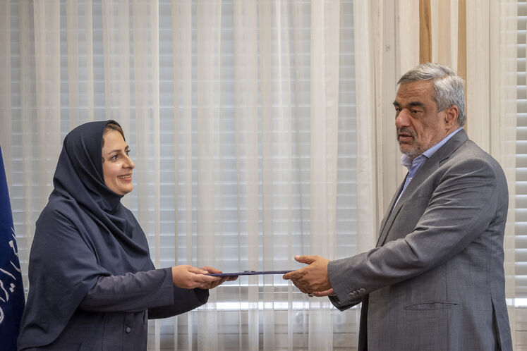 معارفه فاطمه دانشور، رئیس امور مجامع و دبیر هیئت مدیره شرکت ملی نفت ایران