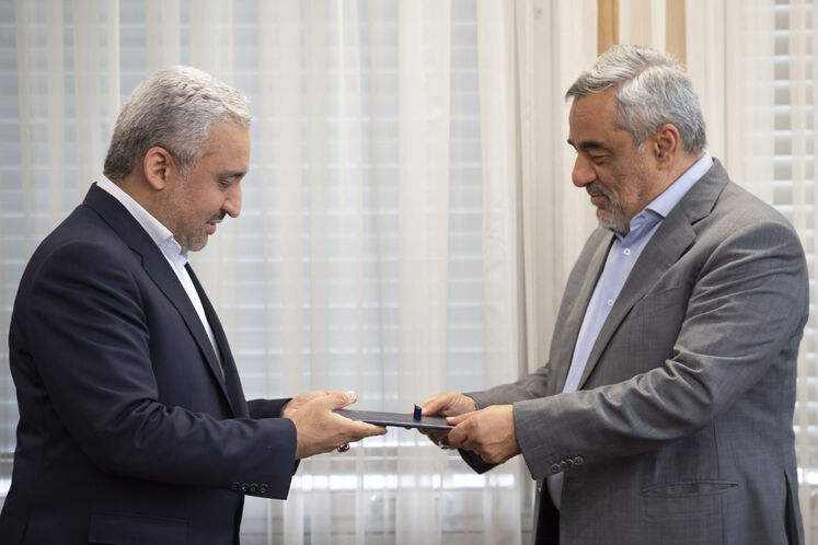 قدردانی از محمد روستا، مدیر پیشین امور مالی شرکت ملی نفت ایران