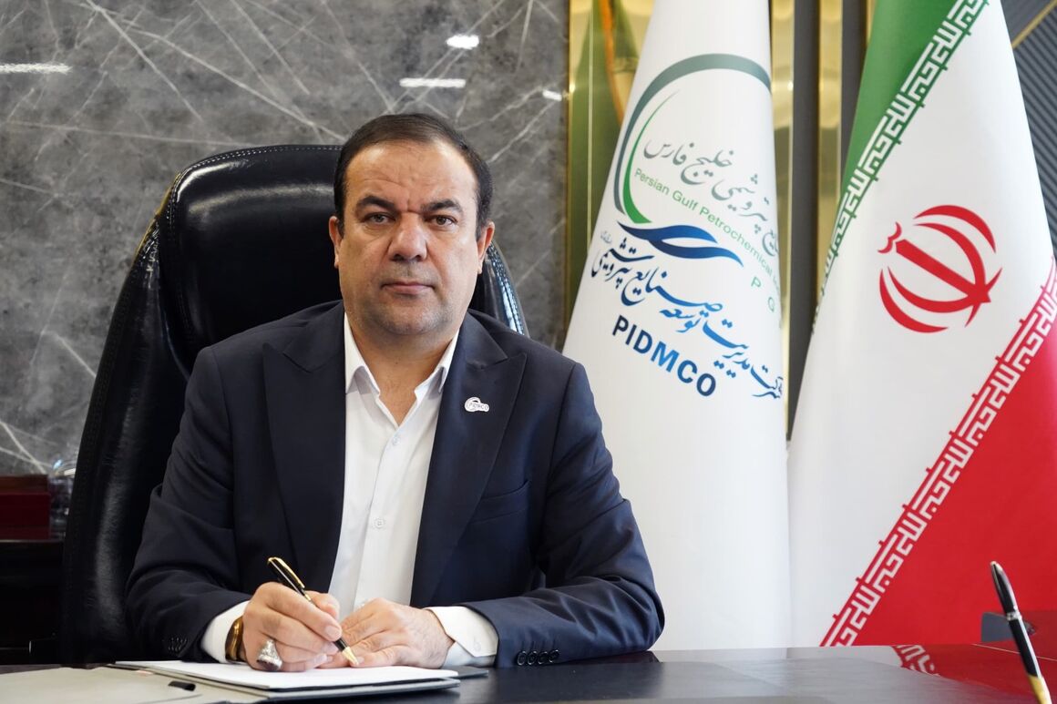 مدیریت ۲۵ طرح پتروشیمی با ۱۱ میلیارد دلار سرمایه‌گذاری
