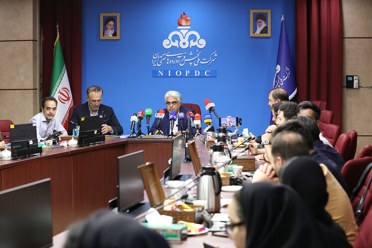 نشست خبری مدیرعامل شرکت ملی پخش فرآورده‌های نفتی ایران