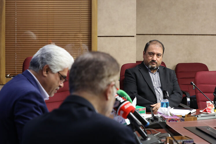 نشست خبری مدیرعامل شرکت ملی پخش فرآورده‌های نفتی ایران