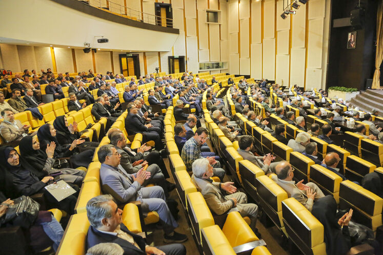 گردهمایی مدیران مناطق شرکت ملی پخش فرآورده های نفتی ایران