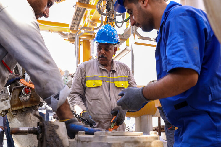 تعمیرات اساسی پالایشگاه نهم پارس جنوبی (فاز ۱۲)