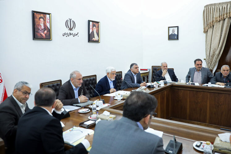 نشست شورای اقتصاد