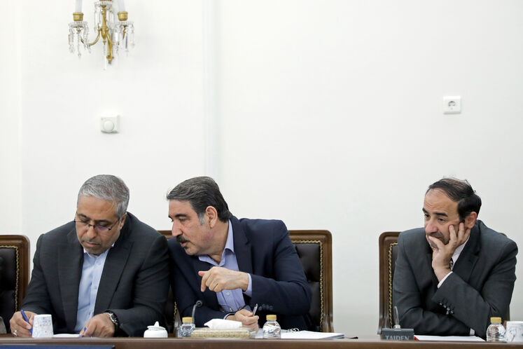 نشست شورای اقتصاد