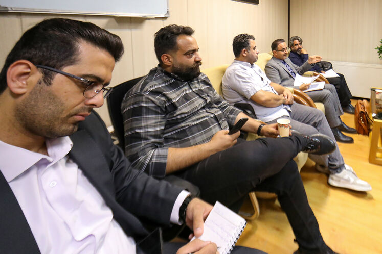 دومین نشست ملاقات چهرهبهچهره مردم و مسئولان وزارت نفت با حضور حسین فهیمیتبار