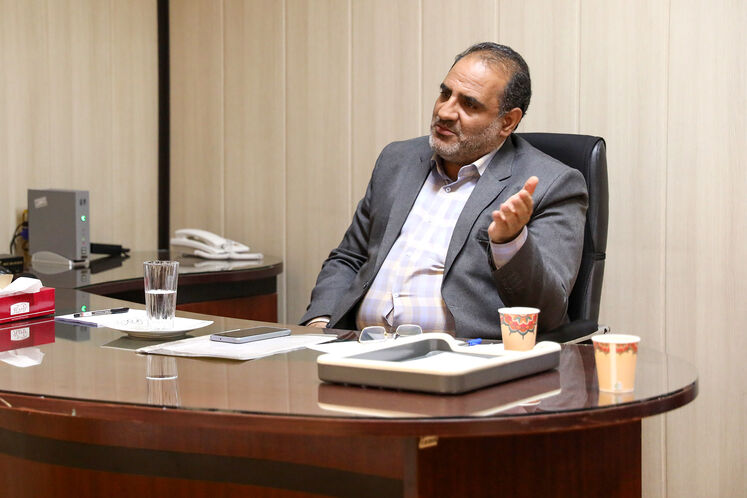 حسین فهیمیتبار، مدیر توسعه منابع انسانی شرکت ملی پالایش و پخش فرآوردههای نفتی ایران