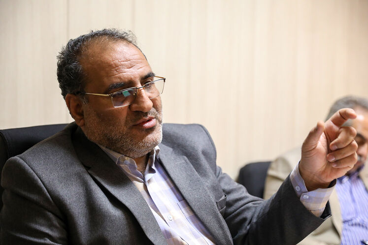 حسین فهیمی‌تبار، مدیر توسعه منابع انسانی شرکت ملی پالایش و پخش فرآورده‌های نفتی ایران