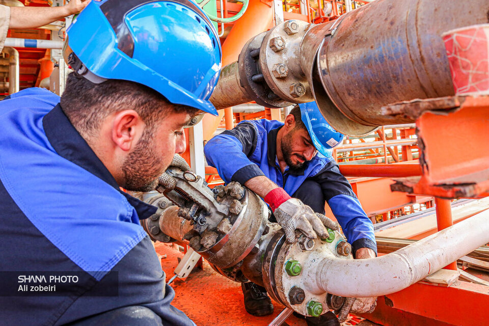 تولید پایدار در پالایشگاه اول با اقدامهای فنی و توسعهای تولید پایدار در پالایشگاه اول با اقدامهای فنی و توسعهای