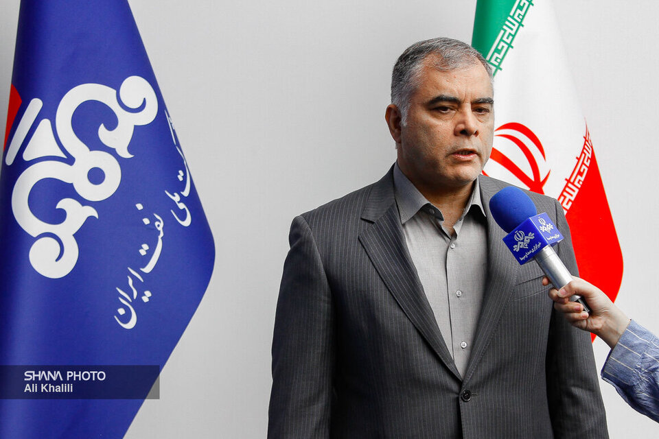 Paknejad highlights oil industry staff’s role in crisis