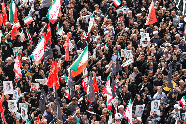 تشییع پیکر مطهر شهدای اقتدار در تهران