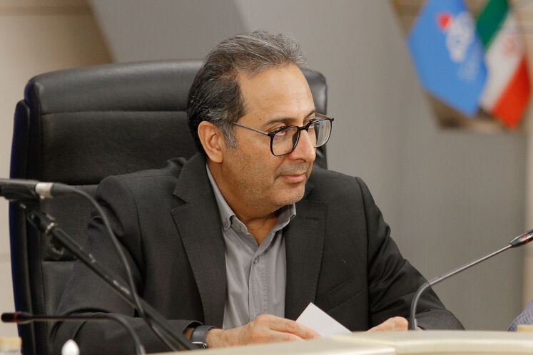 نشست هماندیشی با فعالان زنجیره تأمین سوخت کشور