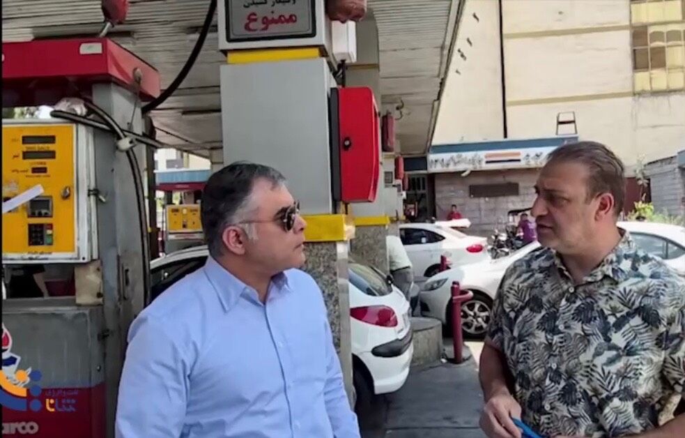 بازدید میدانی وزیر نفت از خدمترسانی در جایگاههای سوخت بازدید میدانی وزیر نفت از خدمترسانی در جایگاههای سوخت