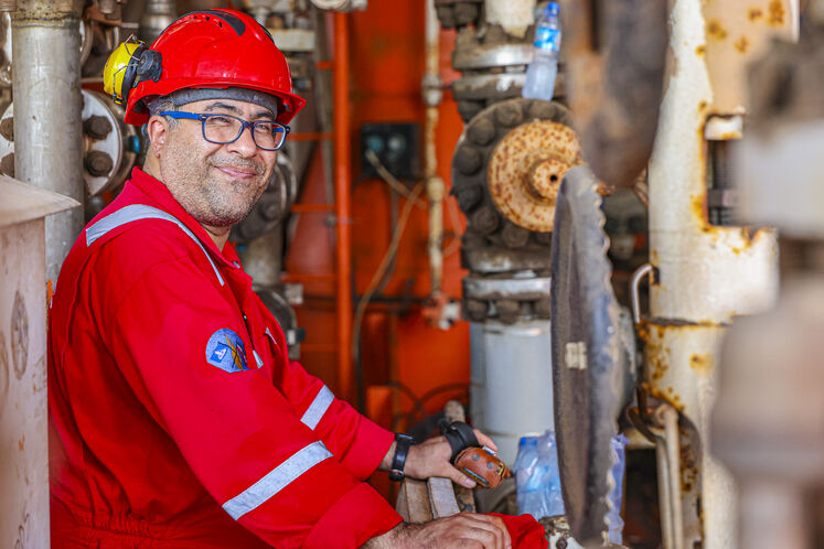 تعمیرات اساسی سکوی SPD5 پارس جنوبی