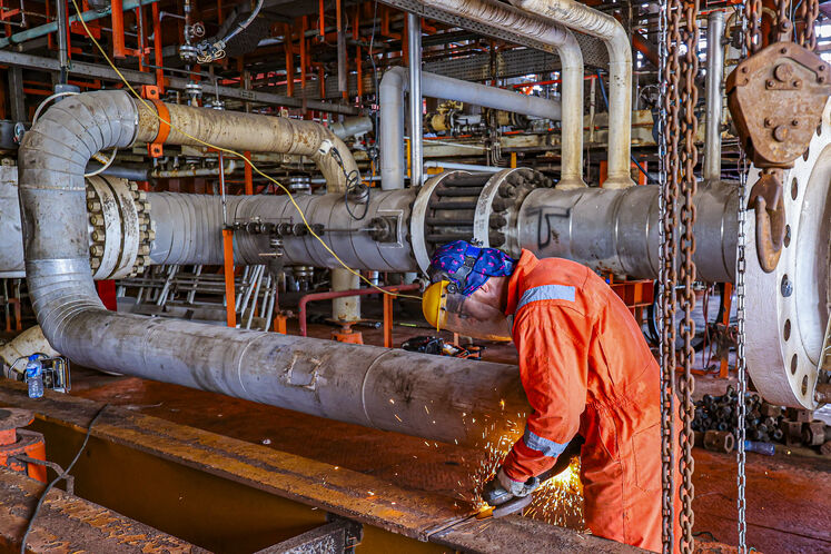 تعمیرات اساسی سکوی SPD5 پارس جنوبی