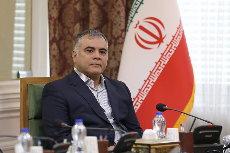 President Pezeshkian visits Oil Ministry