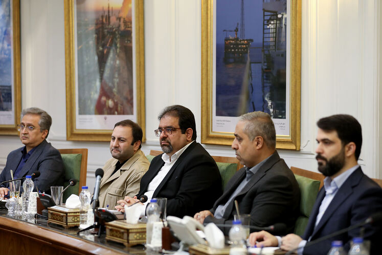 President Pezeshkian visits Oil Ministry