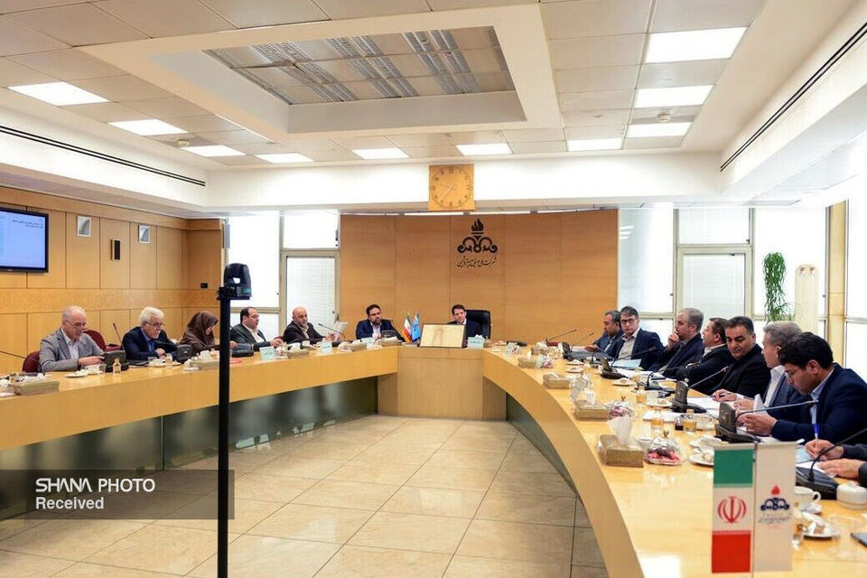 شتاب در توسعه متوازن صنعت پتروشیمی شتاب در توسعه متوازن صنعت پتروشیمی