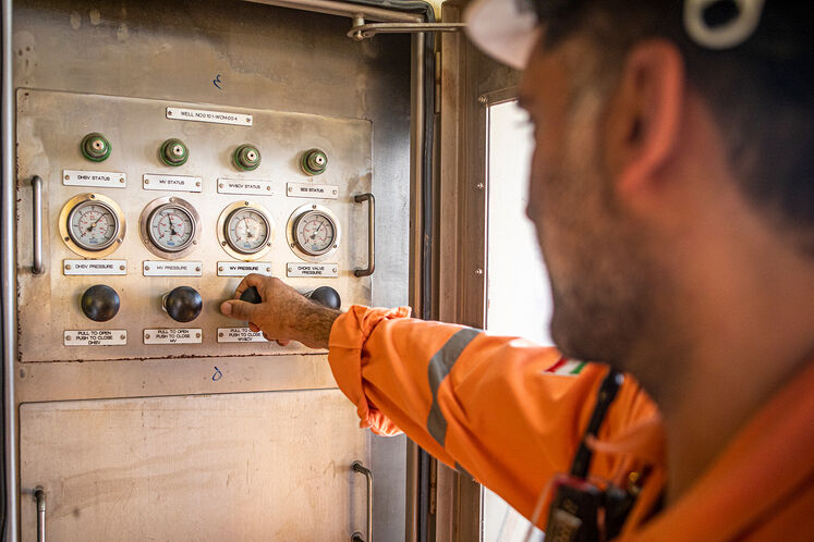 تعمیرات اساسی سکوی گازی SPD20 پارس جنوبی