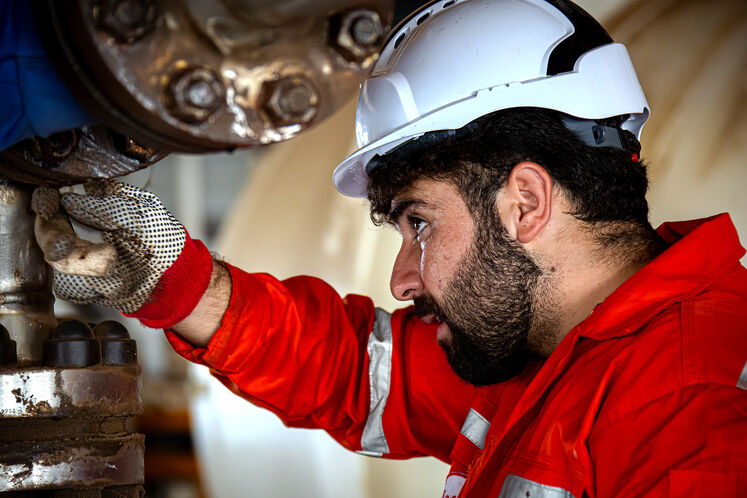 تعمیرات اساسی سکوی گازی SPD21 پارس جنوبی