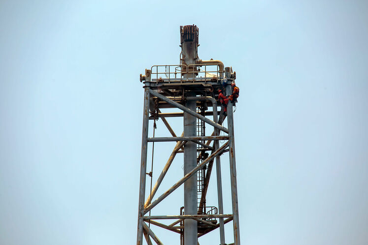 تعمیرات اساسی سکوی گازی SPD21 پارس جنوبی