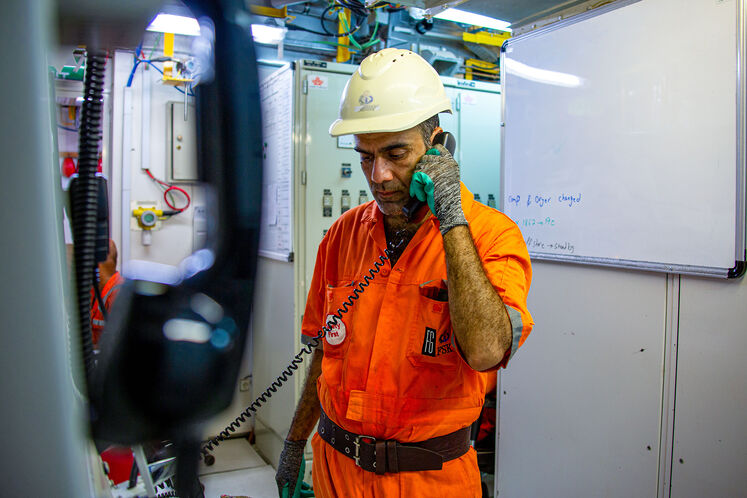 تعمیرات اساسی سکوی گازی SPD21 پارس جنوبی