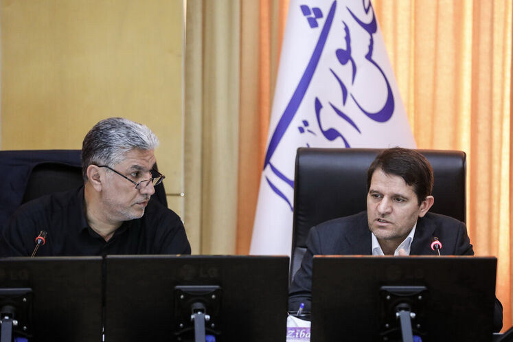 حسن عباس‌زاده، مدیرعامل شرکت ملی صنایع پتروشیمی و رمضانعلی سنگدوینی، نماینده گرگان و رئیس کمیسیون مشترک صنایع و انرژی مجلس