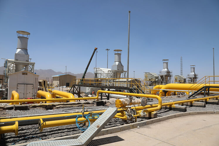 عملیات اتصال نهایی (Tie-in) ایستگاه تقویت فشار گاز اردستان به خط لوله هشتم سراسری گاز
