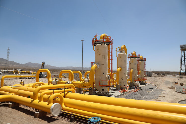 عملیات اتصال نهایی (Tie-in) ایستگاه تقویت فشار گاز اردستان به خط لوله هشتم سراسری گاز