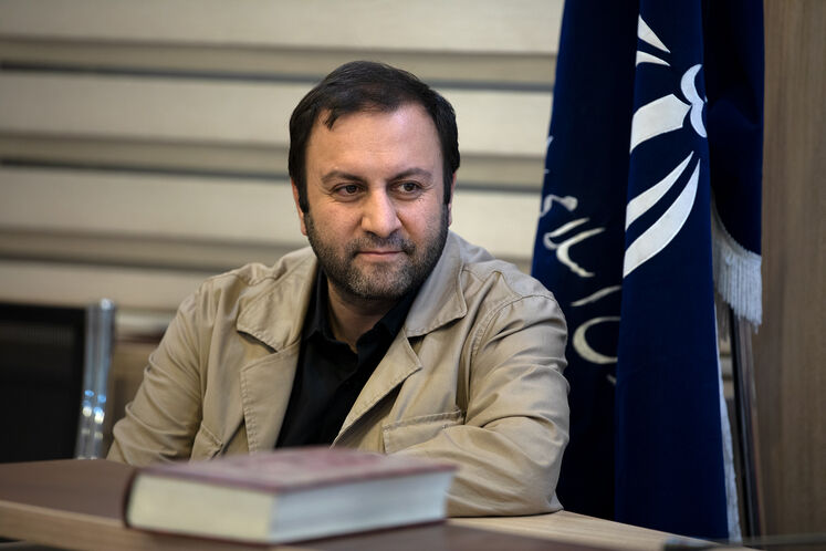  محسن پیرهادی، معاون امور حقوقی و مجلس وزارت نفت