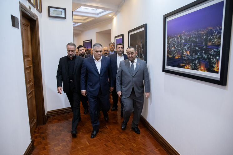دیدار محسن پاک‌نژاد، وزیر نفت ایران با زیاد علی‌فاضل، وزیر برق عراق