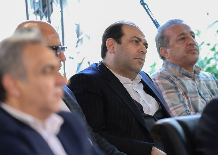 رضا خلج، مشاور مدیرعامل و مدیر توسعه منابع انسانی شرکت ملی صنایع پتروشیمی