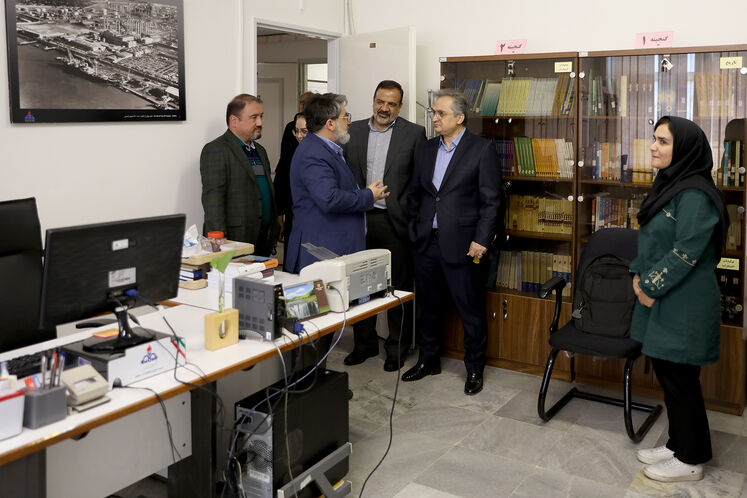 بازدید کسری نوری، مدیرکل دفتر وزارتی و مجید بوجارزاده، مدیرکل روابط عمومی وزارت نفت از رسانه‌های وزارت نفت
