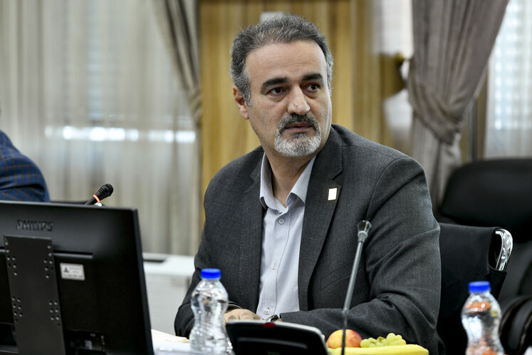 میثم رفیع پرهیزکار، عضو و رابط شورای راهبری تحول اداری وزارت نفت با سازمان اداری و استخدامی کشور 