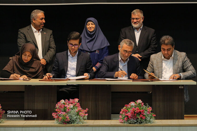 امضای تفاهم‌نامه جایگزینی موتورسیکلت بنزینی با برقی