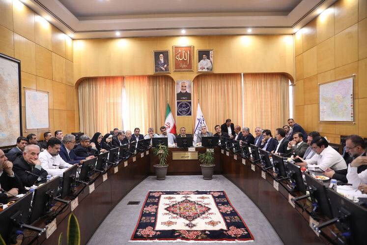 نشست کمیسیون عمران مجلس شورای اسلامی با حضور وزیر نفت
