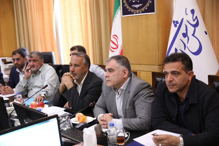 نشست کمیسیون عمران مجلس شورای اسلامی با حضور وزیر نفت