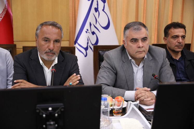 نشست کمیسیون عمران مجلس شورای اسلامی با حضور وزیر نفت