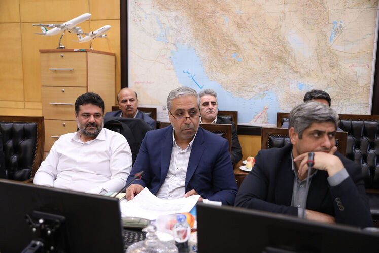 نشست کمیسیون عمران مجلس شورای اسلامی با حضور وزیر نفت