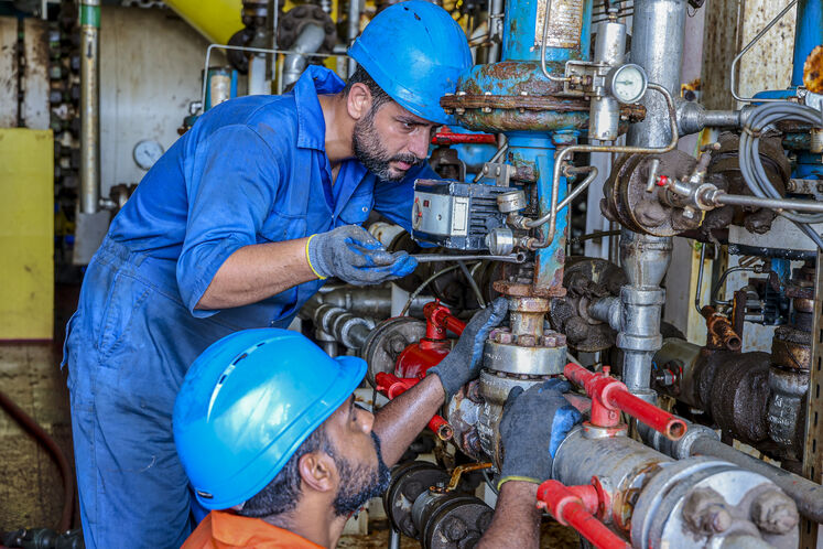 تعمیرات اساسی سکوی گازی SPD15 پارس جنوبی