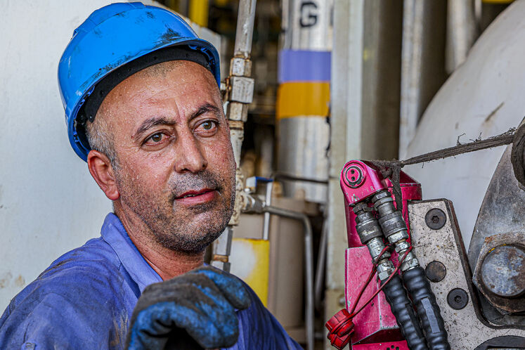 تعمیرات اساسی سکوی گازی SPD15 پارس جنوبی