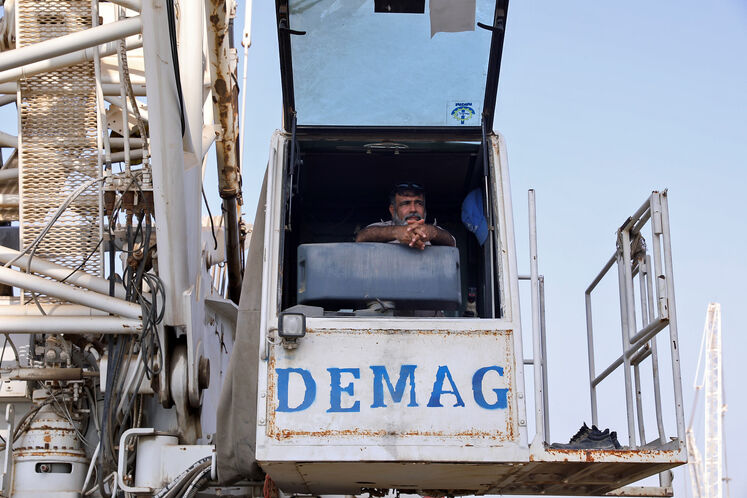 عملیات بارگیری ( Load Out) جکت SPD11A