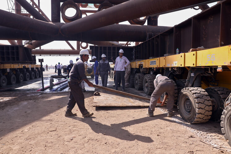 عملیات بارگیری ( Load Out) جکت SPD11A