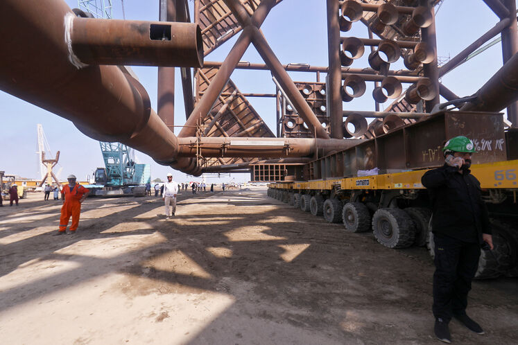 عملیات بارگیری ( Load Out) جکت SPD11A
