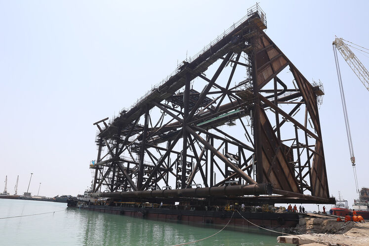 عملیات بارگیری ( Load Out) جکت SPD11A