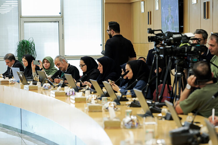نشست خبری حسن عباس‌زاده، مدیرعامل شرکت ملی صنایع پتروشیمی